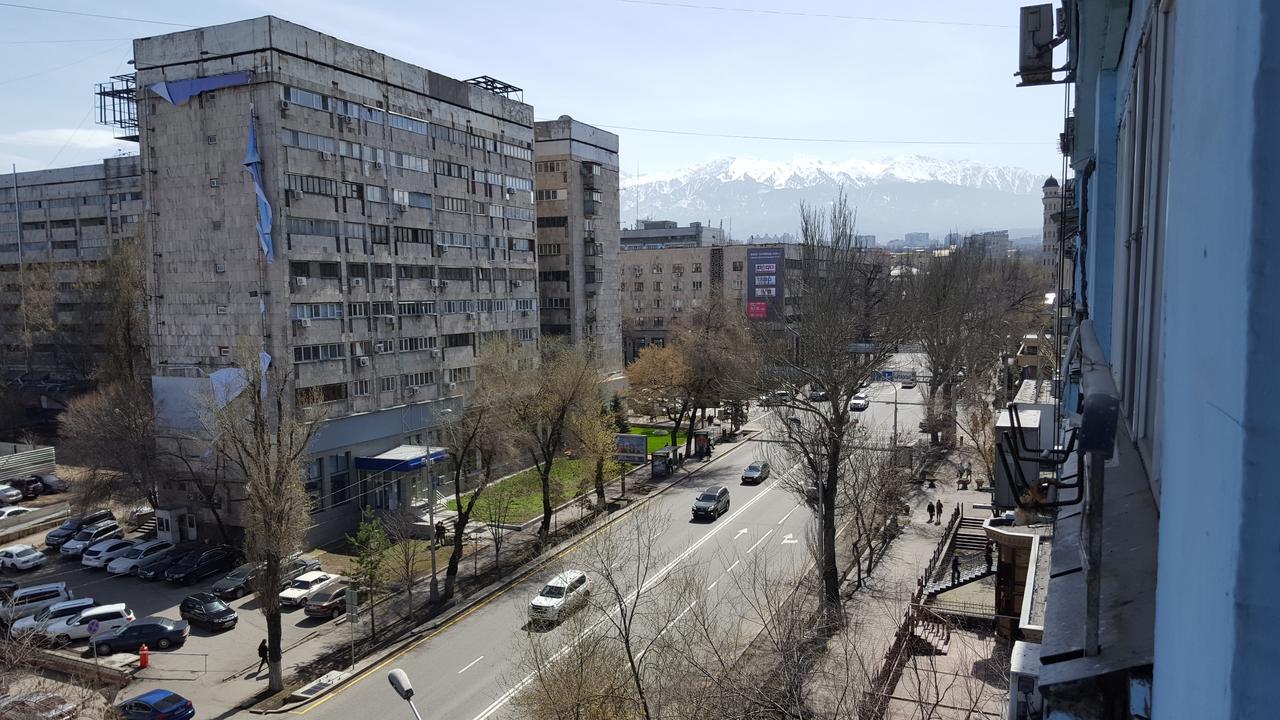 Apartment On Nazarbayeva 77 Almaty Exterior photo